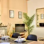 Le - A Pied - Wifi Apartment